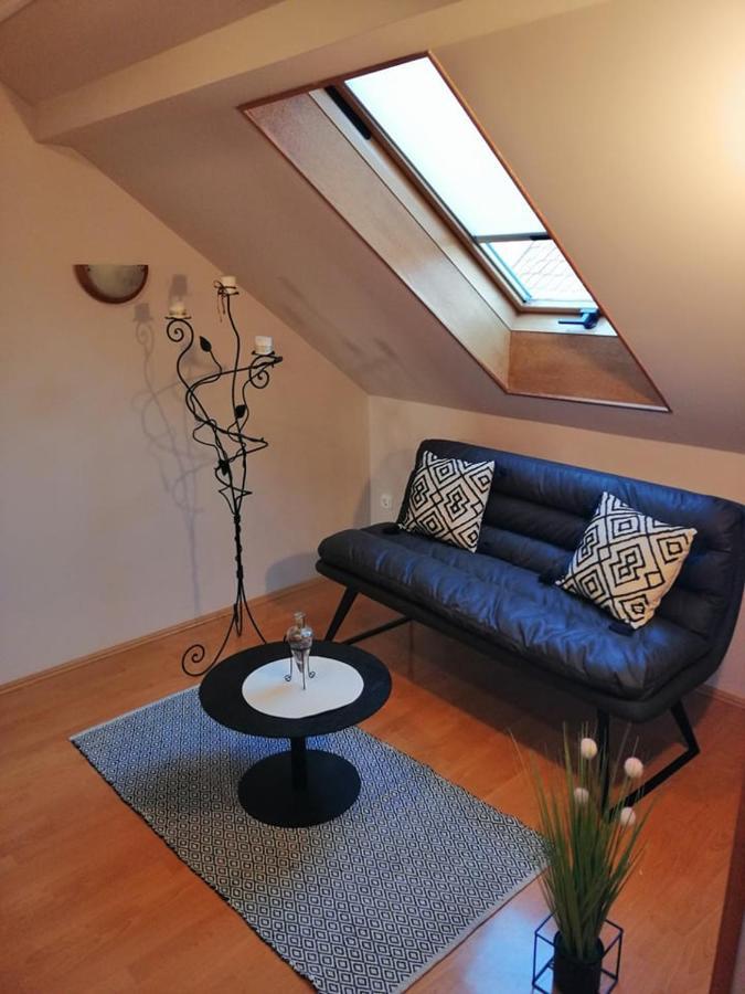 Elza Apartman Makó Esterno foto