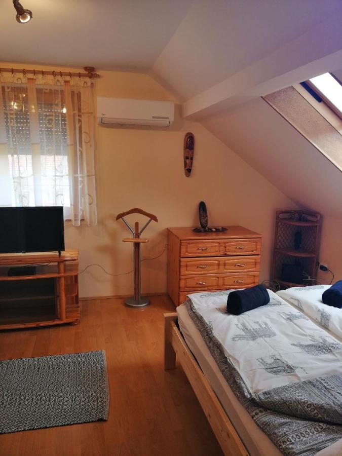 Elza Apartman Makó Esterno foto